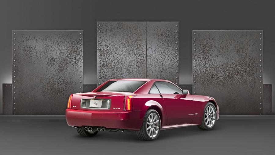  Cadillac XLR Roadster 2004 года  (фото 22 из 128)